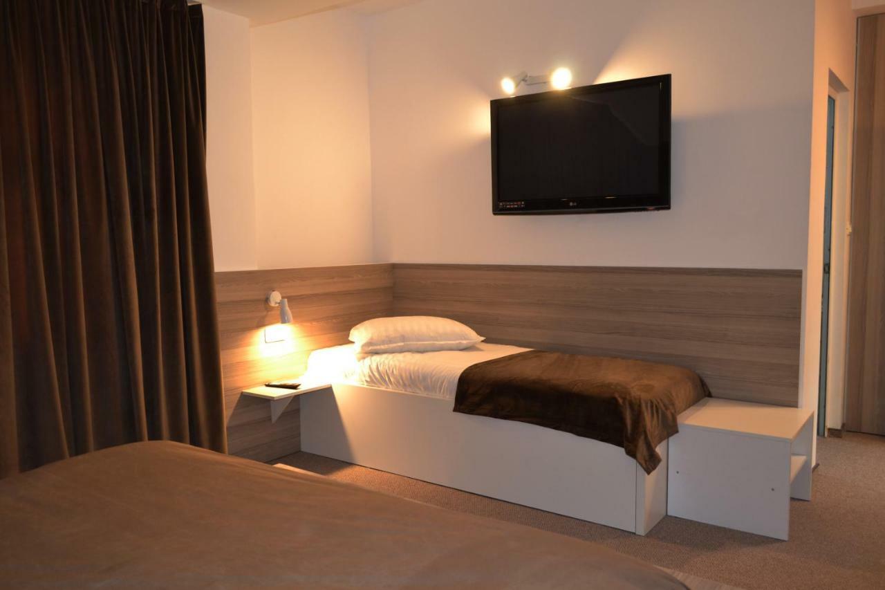 Hotel Rehoma Pitesti Luaran gambar