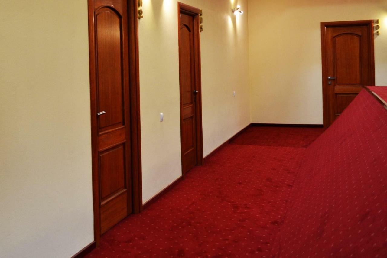 Hotel Rehoma Pitesti Luaran gambar